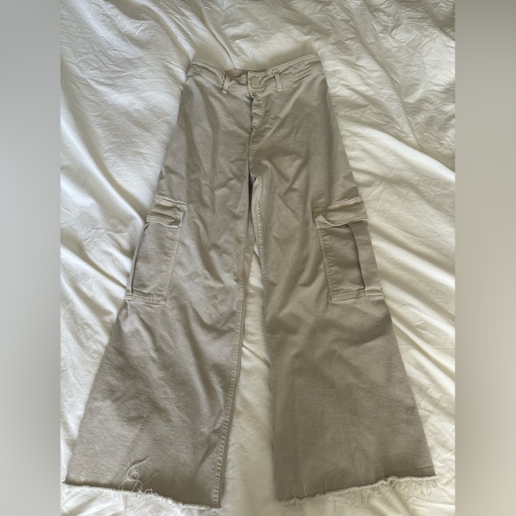 Women’s Zara wide leg beige cargo pants with pockets Size 8 - Picture 5 of 7